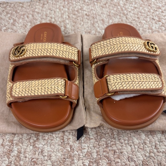 Gucci Tan and Brown Slide Sandals - Picture 5 of 10